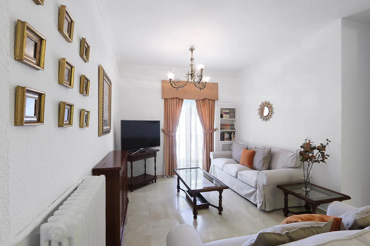 Piso En Calle Recogidas location